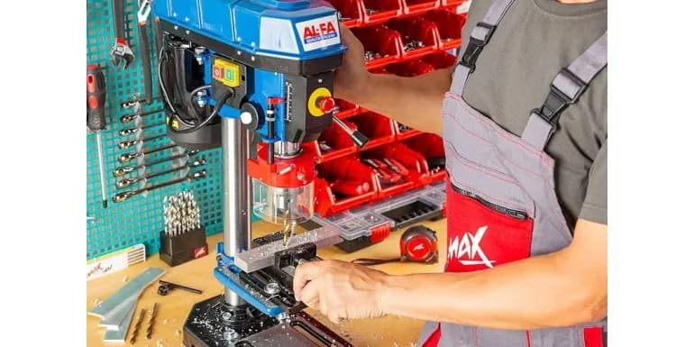 Jak wybrać najlepszą wiertarkę stołową do warsztatu – porady i ranking modeli